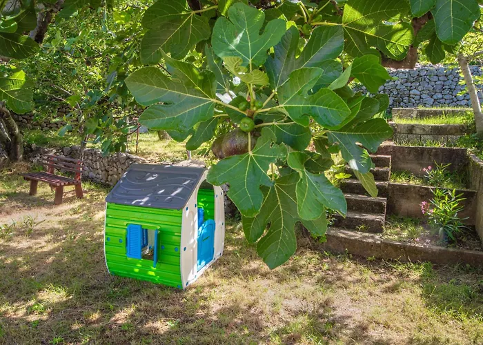 Adriana-1 By Interhome * 斯比尼克尔姆波茨斯基